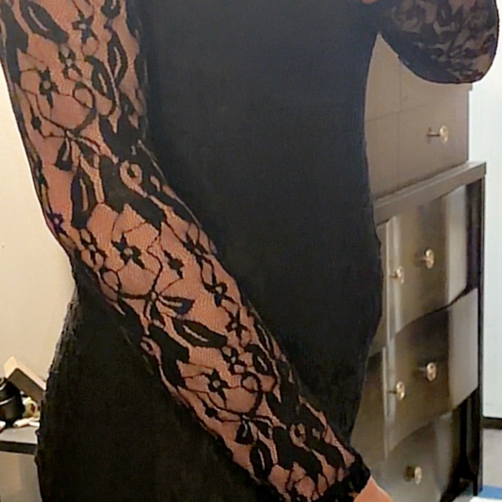 Elegant Black Lace Long Sleeve Dress